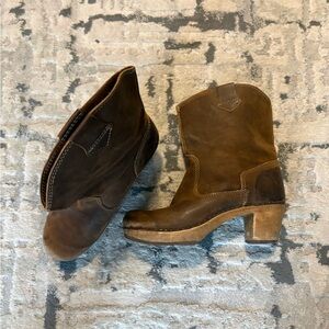 Sanita Brown Suede Heeled Ankle Boots